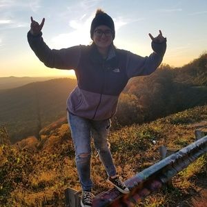 Meet your Posher, Riley